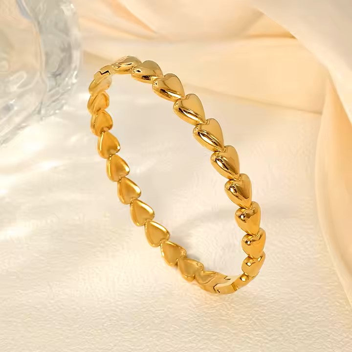 Mini Hearts Bracelet 18ct Gold Plating - MAJO LONDON 