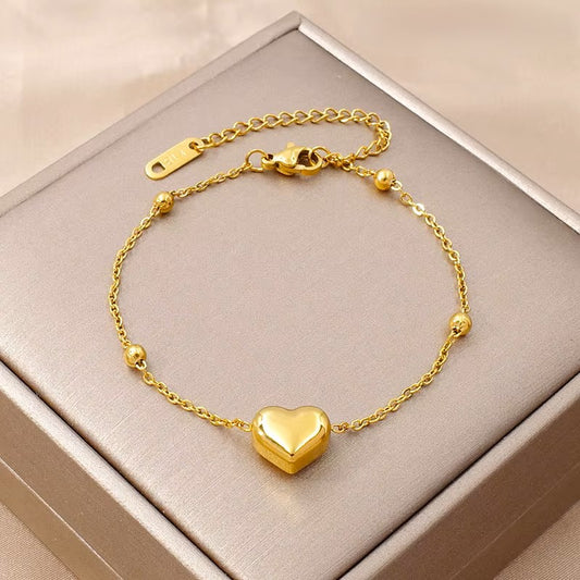 Elegant Charm Heart Bracelet 18ct Gold Plated - MAJO LONDON  MAJO LONDON 